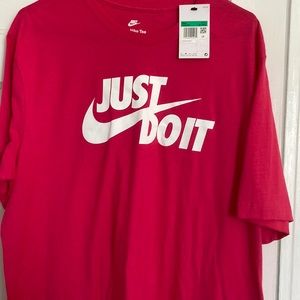 XL Nike t-shirt pink